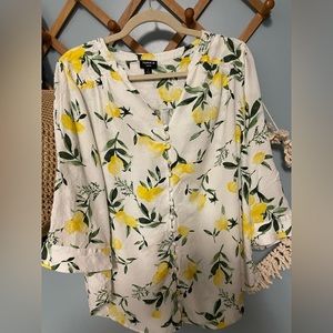 Torrid Women’s Top Harper Button Front Blouse Lemon Print White Size 1